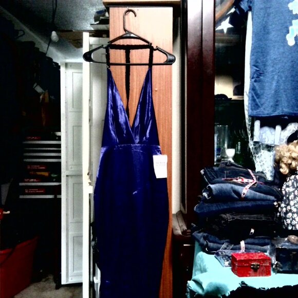 Sexy Deep V-neck Beaded Prom Formal Evening Dress - Picture 1 of 10